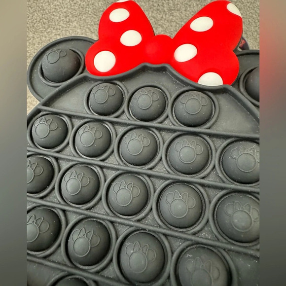Minnie Mouse Poppit Purse - Picture 2 of 5